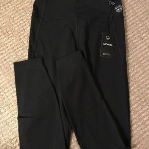 All birds natural leggings black small new without tags